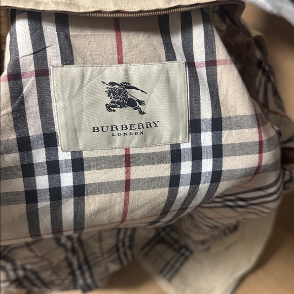 Burberry Tan Trench Coat - Picture 3 of 4